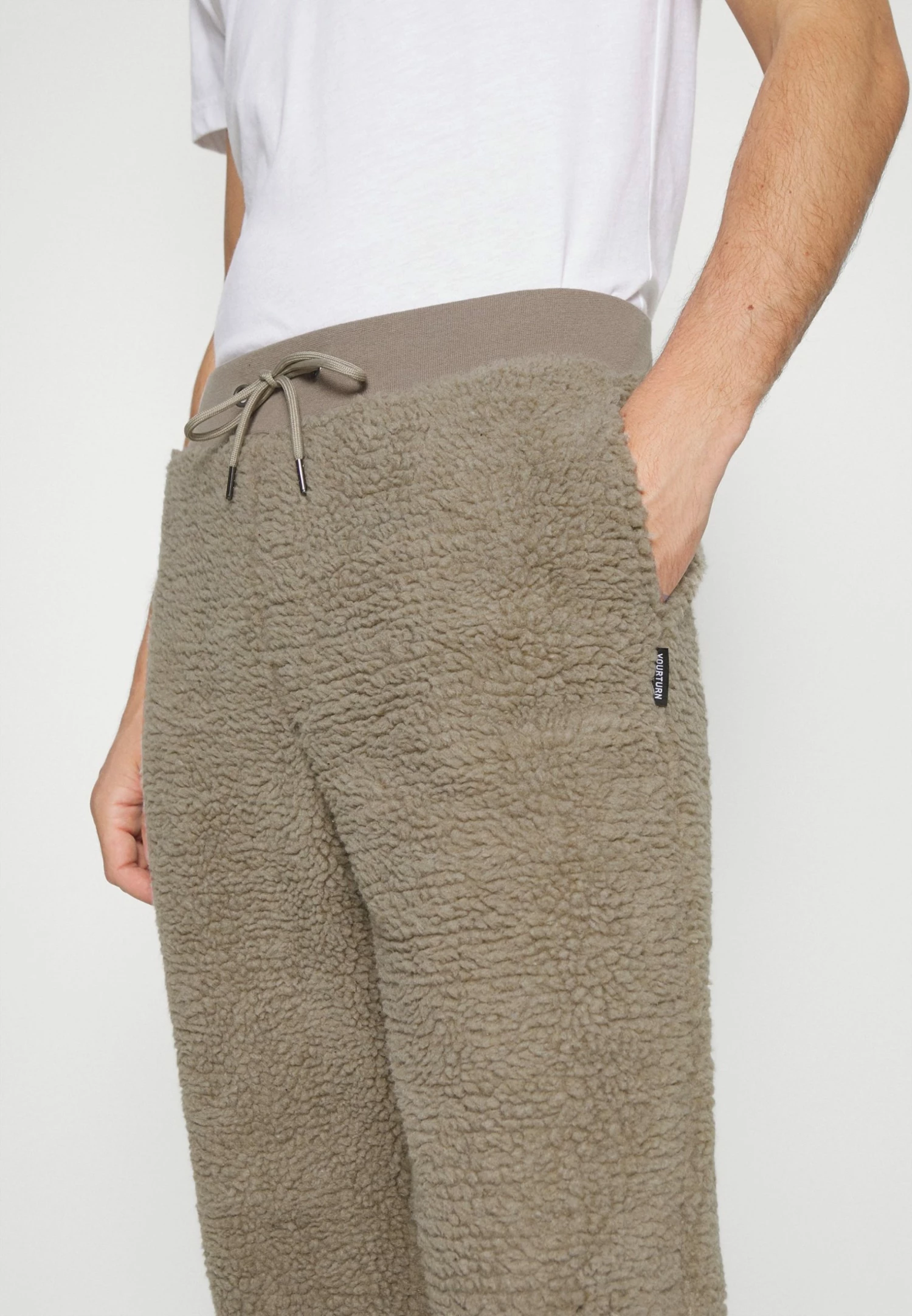 YOURTURN Pantalon de survêtement En Remise trouser Normale all 6 YOURTURN Pantalon de survêtement En Remise trouser Normale all – Image 4