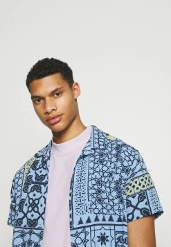 YOURTURN UNISEX - T-shirt basique Prix Aimable t shirt Col rond all 14 YOURTURN UNISEX - T-shirt basique Prix Aimable t shirt Col rond all -YOURTURN Soldes 2022 02931fbfd6b2450b9a75b369fbcc3780