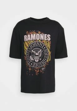 YOURTURN RAMONES TEE UNISEX - T-shirt imprimé Soldes t shirt Col rond all 12 YOURTURN RAMONES TEE UNISEX - T-shirt imprimé Soldes t shirt Col rond all -YOURTURN Soldes 2022 04271fa88f00464b9a244f780f28b3a9
