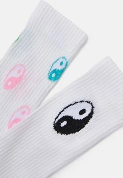 YOURTURN Se Vend Bas Prix 3 PACK - Chaussettes stocking men -YOURTURN Soldes 2022 054f93f5e7fd4ba1ab227a686bc16e0e