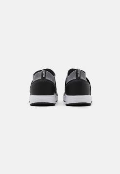 YOURTURN Prix Favorable UNISEX - Baskets basses low shoe Rond all -YOURTURN Soldes 2022 0868a836b67649a7979db5b6c6d6f91d