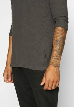 YOURTURN Prix d’Amis UNISEX - T-shirt à manches longues pullover Col rond all 12 YOURTURN Prix d’Amis UNISEX - T-shirt à manches longues pullover Col rond all -YOURTURN Soldes 2022 1d50810c536945baaaee312a92594950