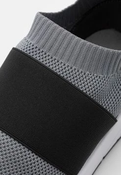 YOURTURN Prix Favorable UNISEX - Baskets basses low shoe Rond all -YOURTURN Soldes 2022 33549b4e0dfd410c818bc868647de38b