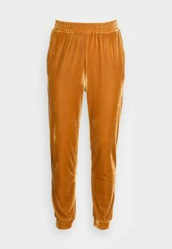 Prix Abordable YOURTURN FESTIVE JOGGER - Pantalon de survêtement trouser Haute all 10 Prix Abordable YOURTURN FESTIVE JOGGER - Pantalon de survêtement trouser Haute all -YOURTURN Soldes 2022 34ad41e8d62d421dae653d57373ddac3