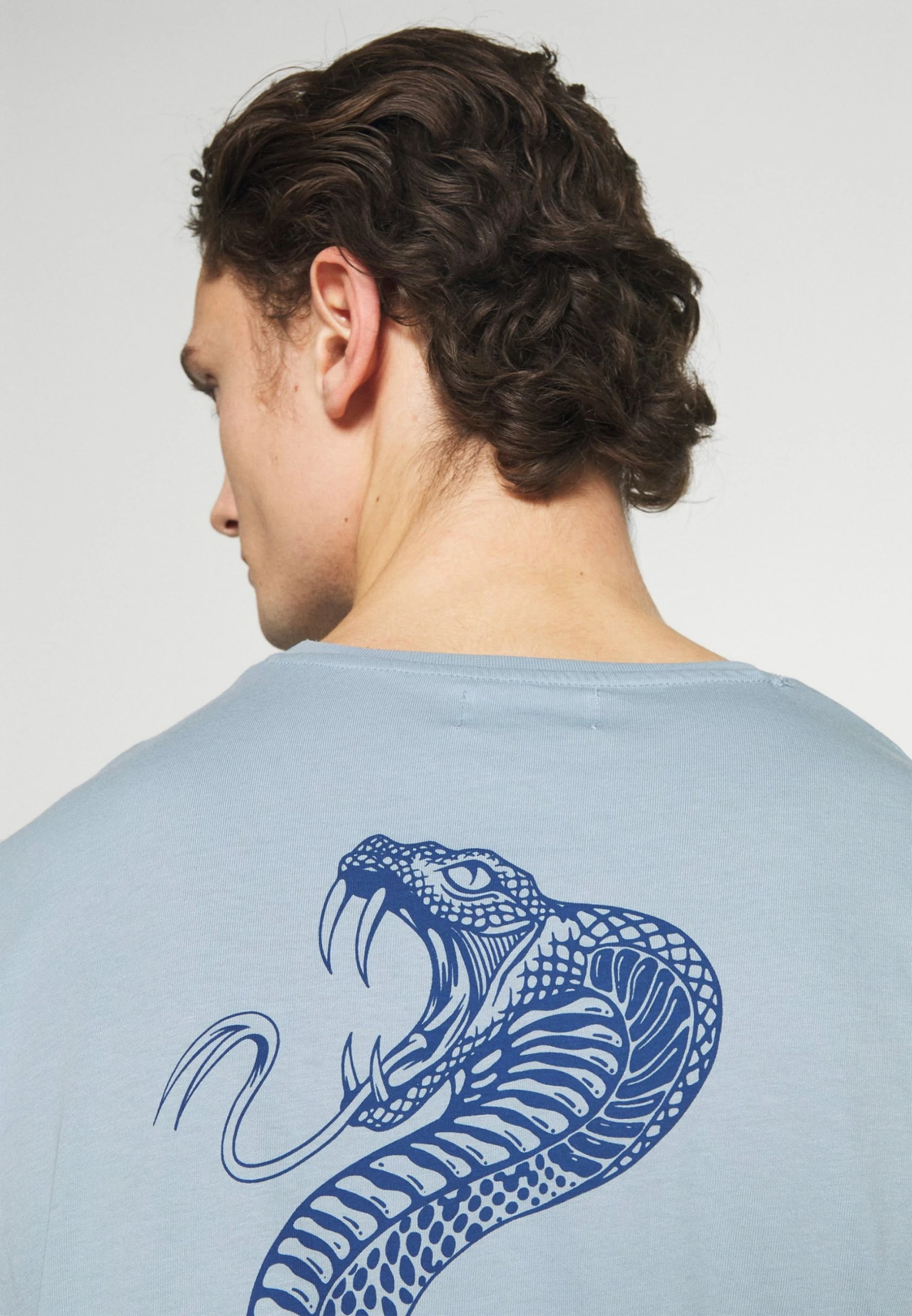 YOURTURN UNISEX - T-shirt imprimé Discount En Ligne t shirt Col rond all 6 YOURTURN UNISEX - T-shirt imprimé Discount En Ligne t shirt Col rond all – Image 4