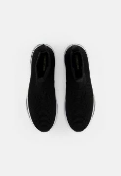 Prix Bradés YOURTURN Baskets montantes sneaker Rond all -YOURTURN Soldes 2022 3ebd2d4b919f4700892cb9160929dcd6