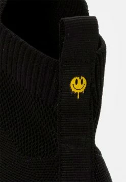 Prix Bradés YOURTURN Baskets montantes sneaker Rond all -YOURTURN Soldes 2022 465435c0a38d40518139ac487bdbd18d