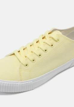 YOURTURN UNISEX - Baskets basses - yellow Prix Préférentiel sneaker Rond all -YOURTURN Soldes 2022 6309d56fcd9a40a1ad8283f81d64b794