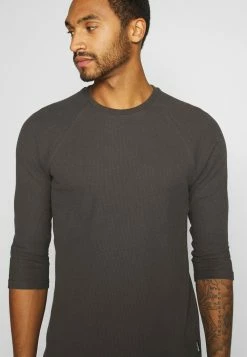 YOURTURN Prix d’Amis UNISEX - T-shirt à manches longues pullover Col rond all 14 YOURTURN Prix d’Amis UNISEX - T-shirt à manches longues pullover Col rond all -YOURTURN Soldes 2022 6bf4a50659574deb97357409bd4f1694