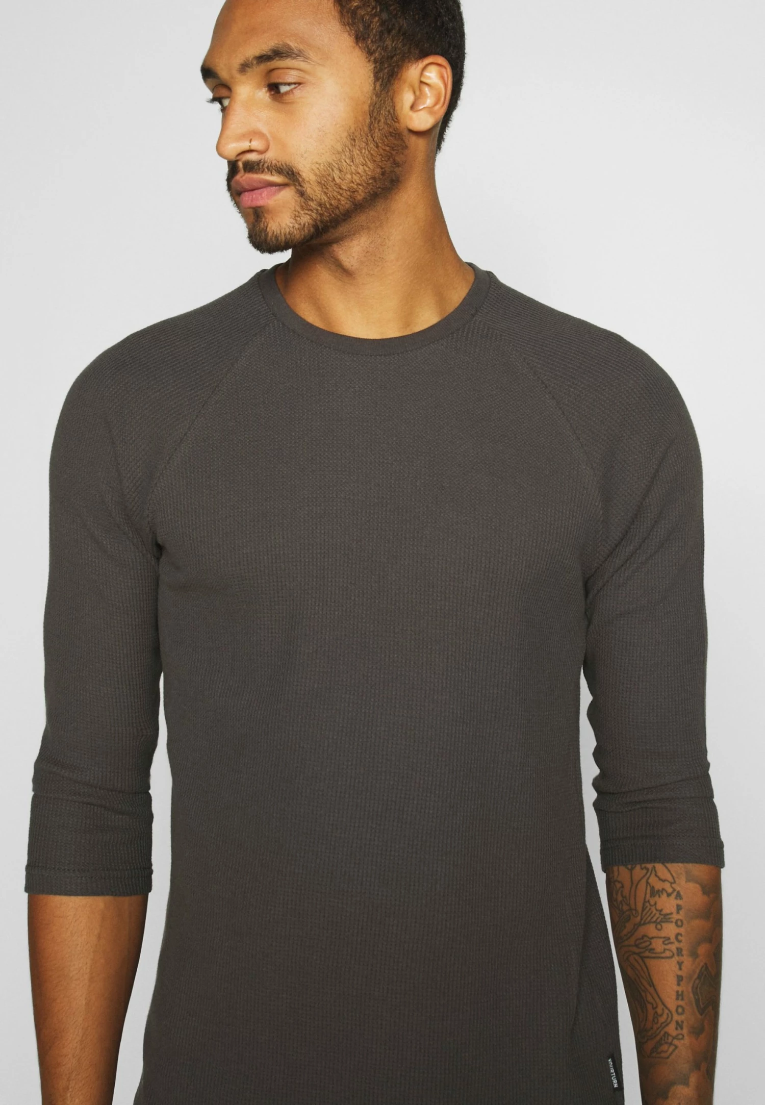 YOURTURN Prix d’Amis UNISEX - T-shirt à manches longues pullover Col rond all 8 YOURTURN Prix d’Amis UNISEX - T-shirt à manches longues pullover Col rond all – Image 6