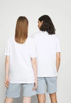 Prix Refroidis YOURTURN UNISEX - T-shirt basique t shirt Col rond all -YOURTURN Soldes 2022 90d89b4e6871454187b1f7d31b3d4cd8