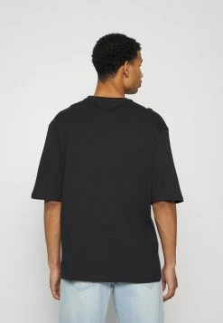 Qualité Excellente YOURTURN UNISEX TOM & JERRY TEE - T-shirt imprimé t shirt Col rond all -YOURTURN Soldes 2022 919f338c9de64c01822a6bfec9664cae