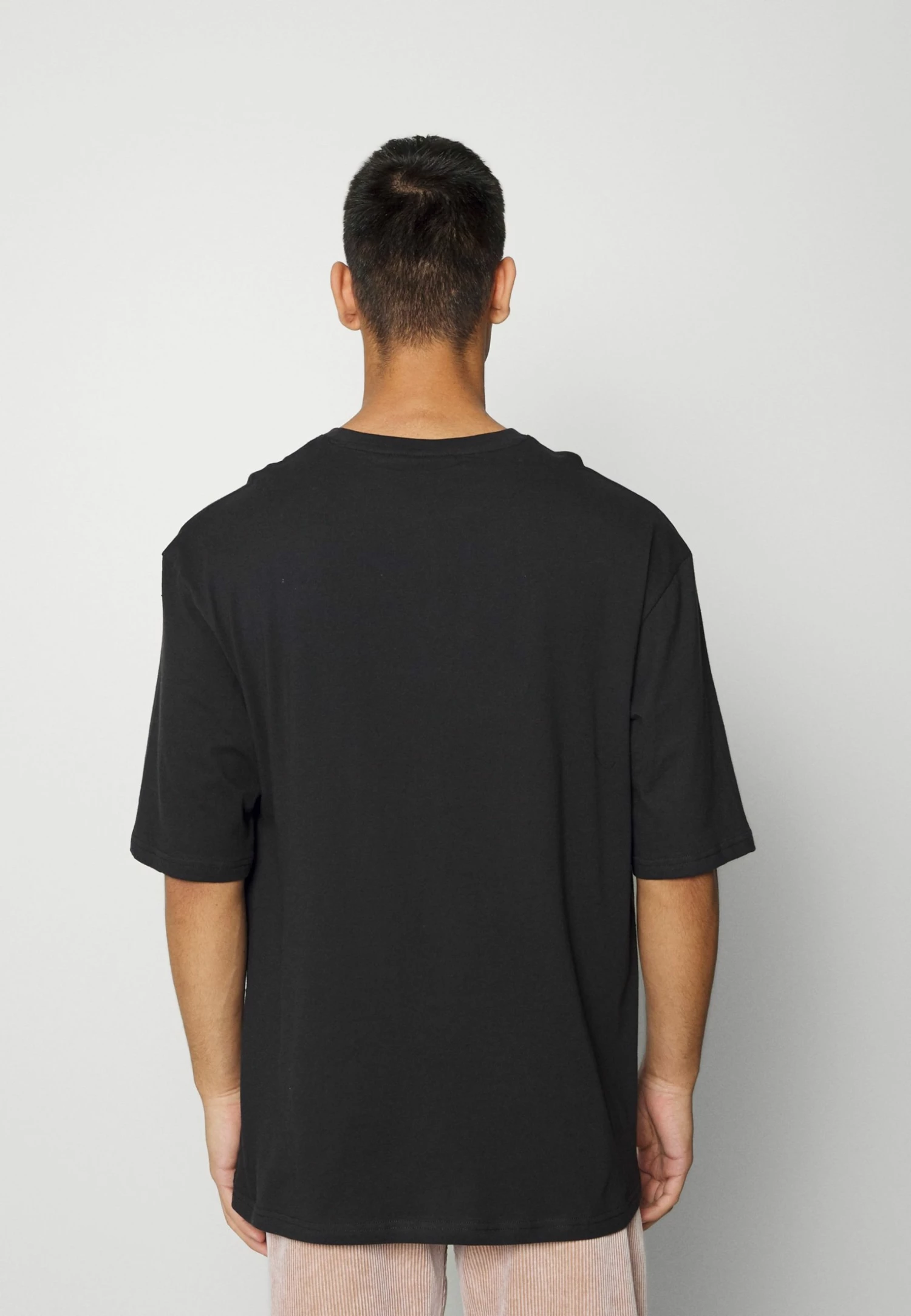 YOURTURN RAMONES TEE UNISEX - T-shirt imprimé Soldes t shirt Col rond all 5 YOURTURN RAMONES TEE UNISEX - T-shirt imprimé Soldes t shirt Col rond all – Image 3