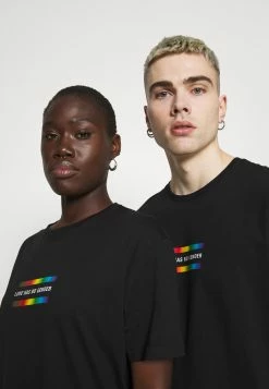YOURTURN PRIDE UNISEX - T-shirt imprimé Rabais t shirt Col rond all -YOURTURN Soldes 2022 9b6c48f8d78944bebbe2edc2e43ecf87