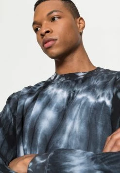 YOURTURN Qualité garantie 100% UNISEX - Sweatshirt pullover Col rond all 11 YOURTURN Qualité garantie 100% UNISEX - Sweatshirt pullover Col rond all -YOURTURN Soldes 2022 bb9a8248cfcd46c6b42fe950e3015175