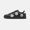 Prix Cassé YOURTURN DISNEY UNISEX - Baskets basses sneaker Rond all 1 Prix Cassé YOURTURN DISNEY UNISEX - Baskets basses sneaker Rond all -YOURTURN Soldes 2022 c807612e24d34903a4d4de02036d732b 1