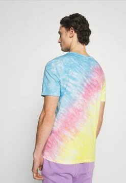 YOURTURN Prix Distinctifs UNISEX SET - T-shirt imprimé combination clothing Normale all -YOURTURN Soldes 2022 ce5ee2ead984474ab7e56238f46efd48