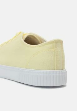 YOURTURN UNISEX - Baskets basses - yellow Prix Préférentiel sneaker Rond all -YOURTURN Soldes 2022 e2596fd103c94987bfe4ad50ece2fa26