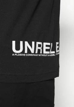 YOURTURN UNISEX - T-shirt à manches longues Pas Cher t shirt Col rond all 15 YOURTURN UNISEX - T-shirt à manches longues Pas Cher t shirt Col rond all -YOURTURN Soldes 2022 f2d3f7095b02421d9cc8b826288f5b3c